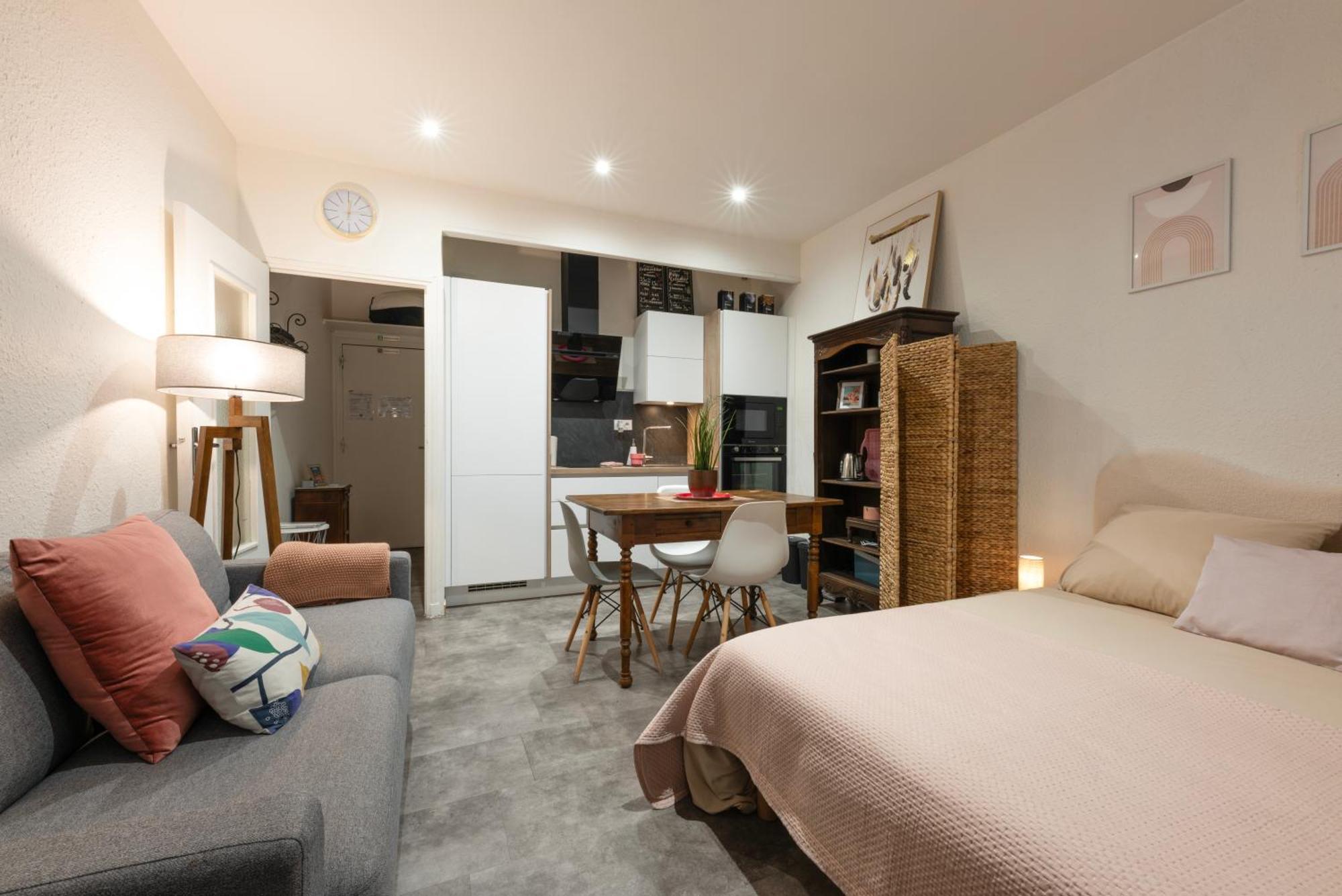 La Casita - Studio Confort Avec Parking Prive - Lit Douillet - Centre Uzes, Pont Du Gard ภายนอก รูปภาพ